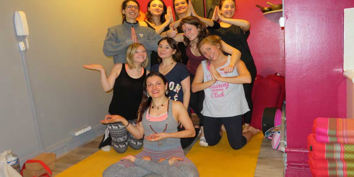 Happy Yoga Party - Happy Yoga